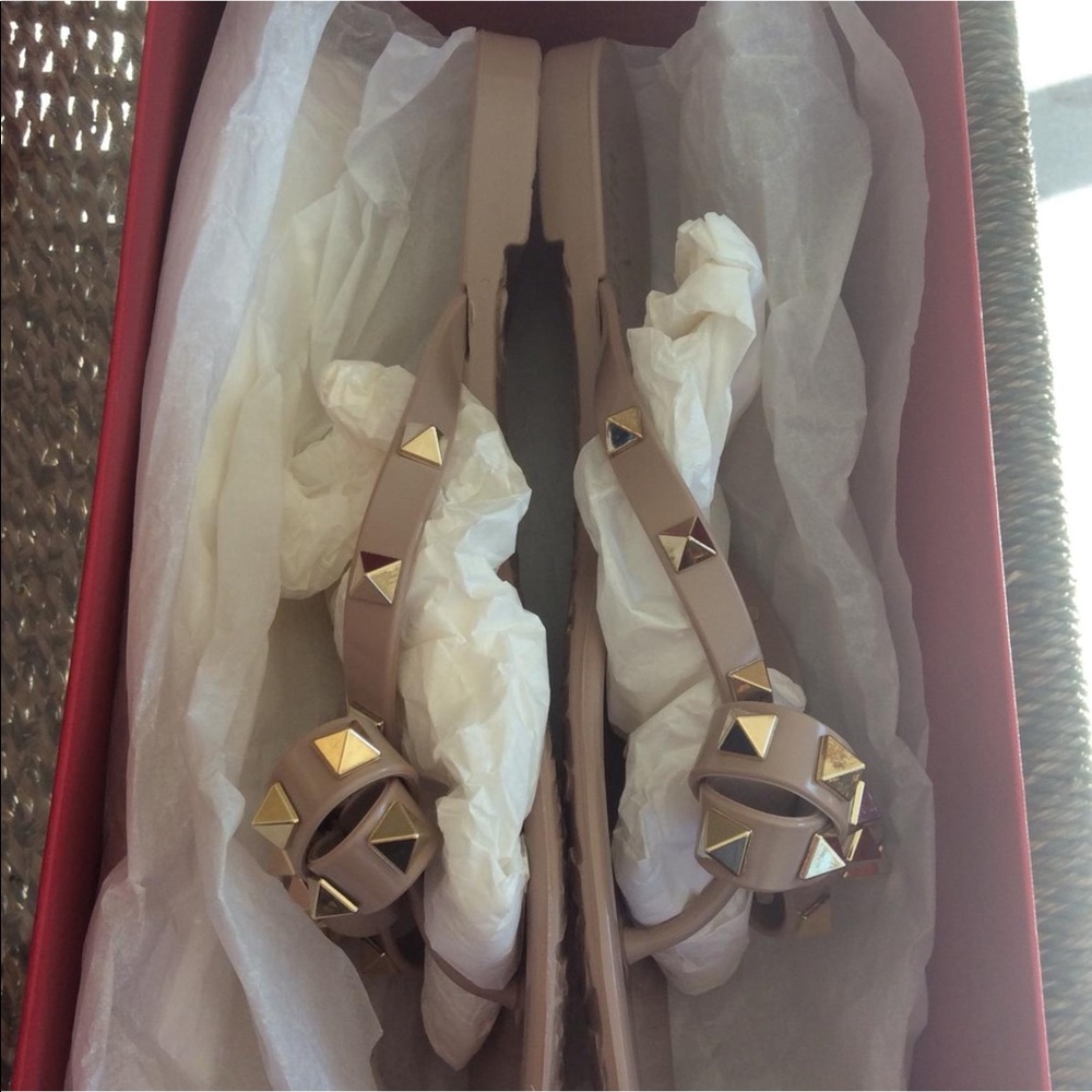 VALENTINO JELLY ROCK STUD SANDALS - Picture 7 of 8